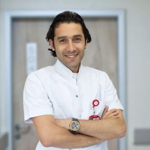 OP. DR. ORÇUN ORAL ŞENTÜRK