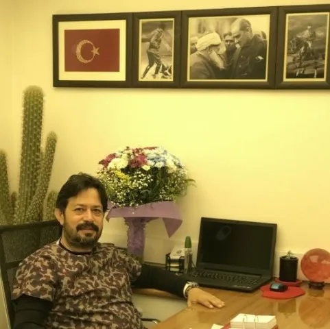 DT. TEOMAN BARDAK