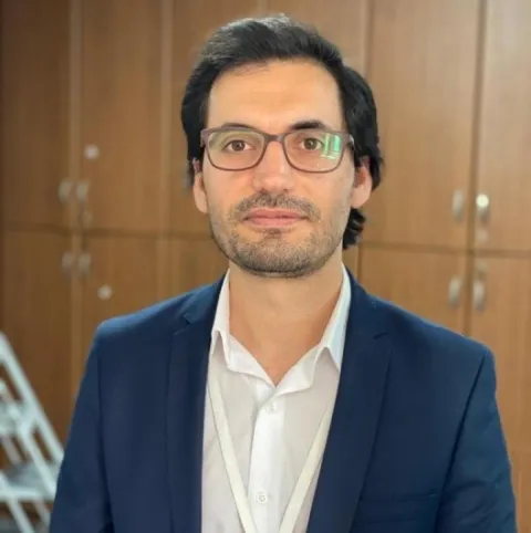 UZM. DR. HÜSEYİN GENÇER