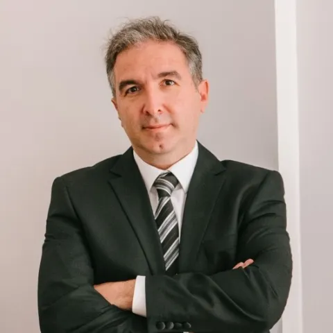 PROF. DR. ADNAN FUAT BÜYÜKLÜ