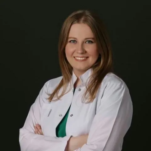DT. ESRA BOZDEMİR