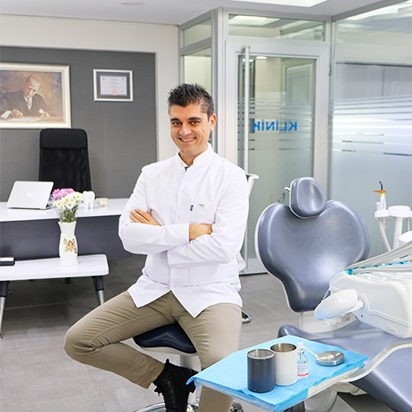 Diş hək. GÜRKAN ZEYBEK
