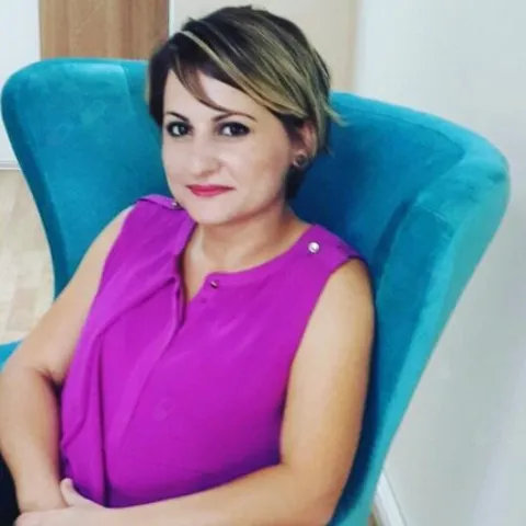 UZM. DR. GÜLNİHAL DENİZ