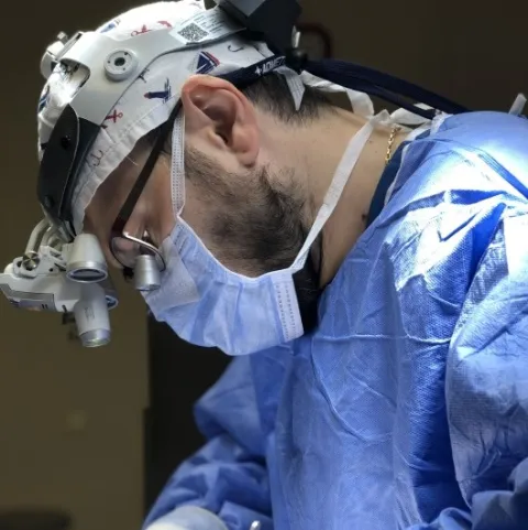 Cərrah Dr. AKIN KARAGÖZOĞLU