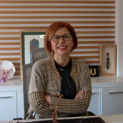 DOÇ. DR. ESRA AYŞİN TONGUÇ