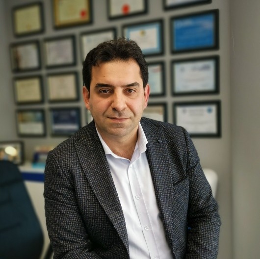 OP. DR. ALİ KAVUZLU
