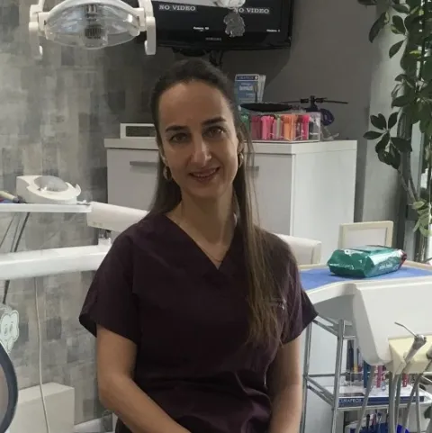 Spec. DDS BERNA ÖZEL