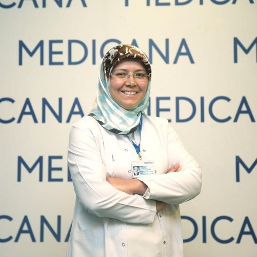 UZM. DR. NAZİFE ALPTEKİN