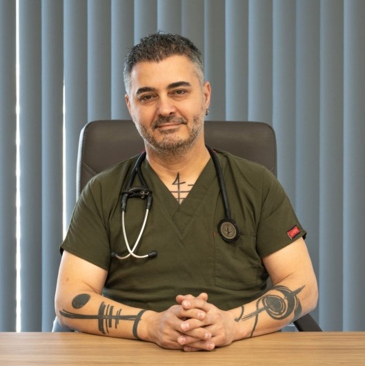 UZM. DR. ZEKERİYA AFŞİN ÇULHAOĞLU