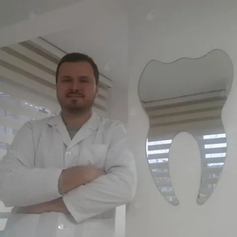 DT. İLKAN ÇELİK