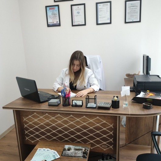 Fizioterapevt HÜMA İPEK SAYIM