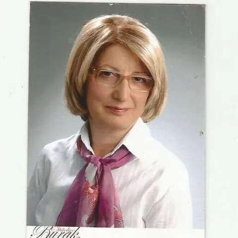 UZM. DR. RENGİN HASSA