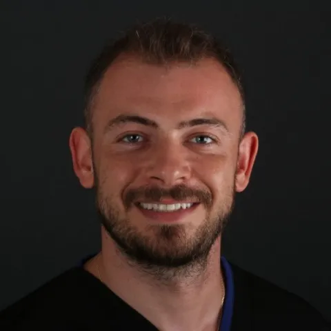 UZM. DT. BARIŞ KONUK