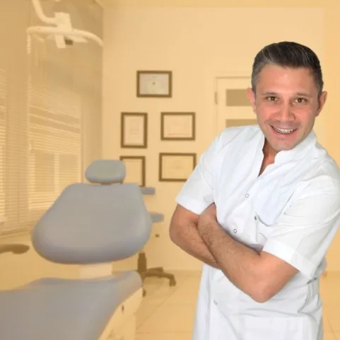 Zahnarzt MELİH TURGUT