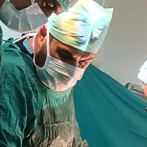 UZM. DR. SERHAT CÖMERT