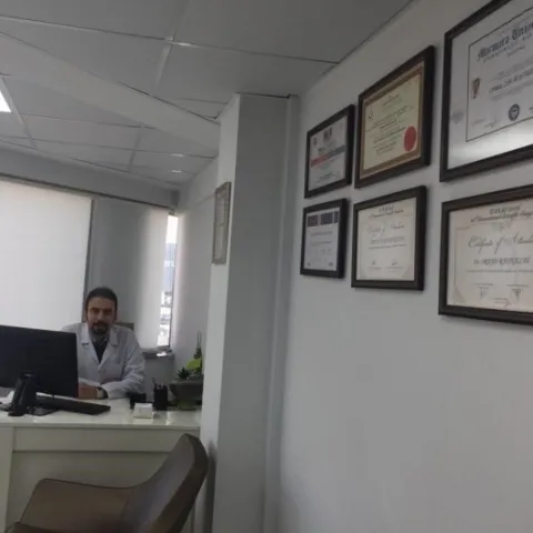 UZM. DT. ORHAN ZEKİ RASTGELDİ