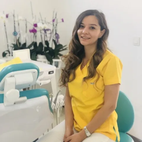 Zahnarzt EMİNE KESKİNSOY