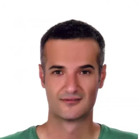 UZM. DR. BORA UZUNER