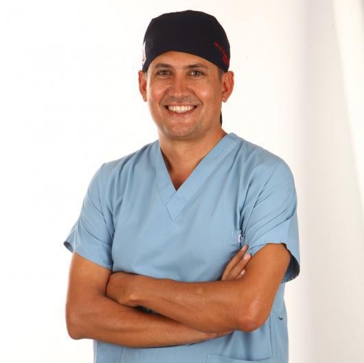 Cərrah Dr. ÖNDER AKDENİZ