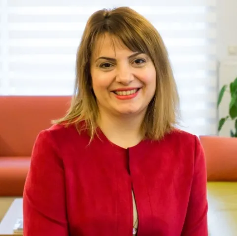 UZM. DR. DENİZ GÜLERYÜZ ÇAKMAK