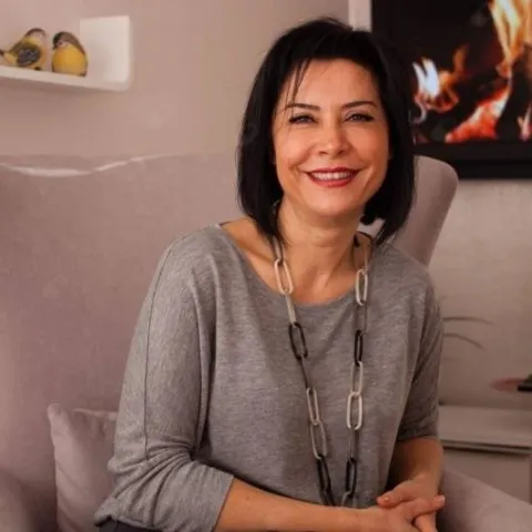 Spec. Dr. ARZUM EMİROĞLU