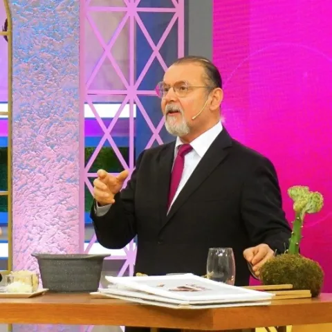 Dr. FEVZİ ÖZGÖNÜL