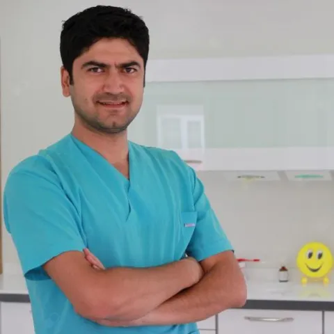 DR. DT. EMRE NAİBOĞLU