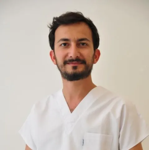 Diş hək. ZİYA SARIYILDIZ
