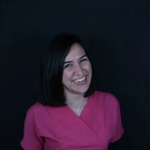 DR. DT. İPEK ŞAHİN