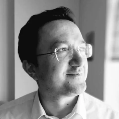 DOÇ. DR. ERHAN AKINCI