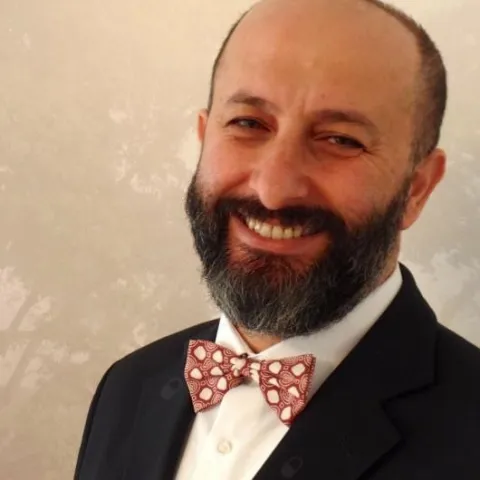 DR. CAN ZİNNEHA