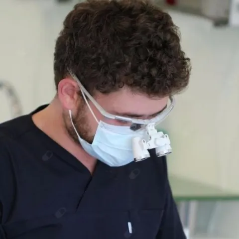 DR. DT. MUAMMER KIVANÇ AKSOY
