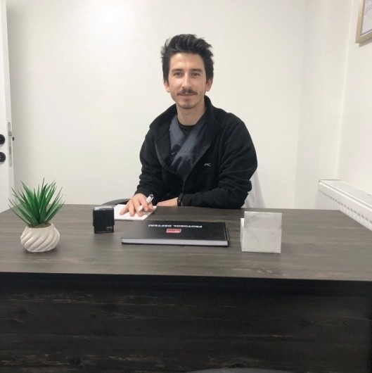 Zahnarzt OĞUZHAN AYKIR