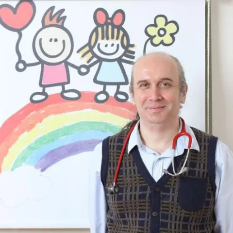 UZM. DR. ÖZGÜR KARLIKLI