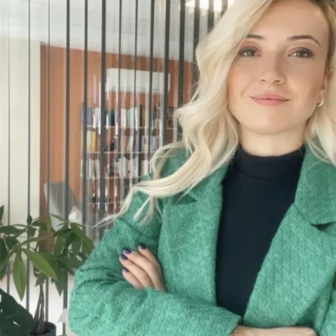 PSK. ÖZGE CAN