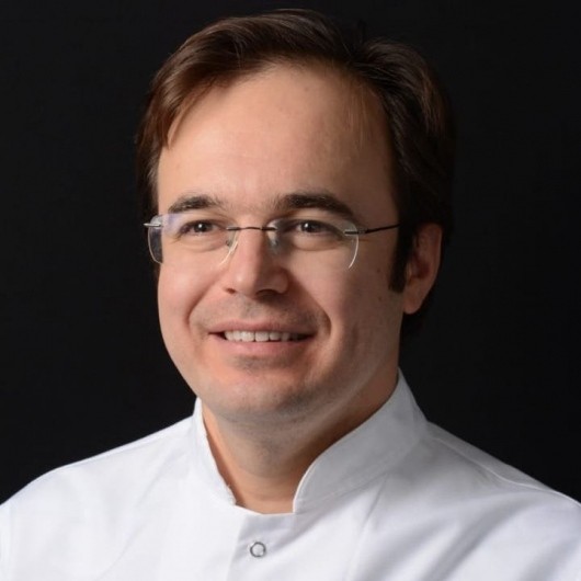 DR. DT. EREN DİKİLİTAŞ