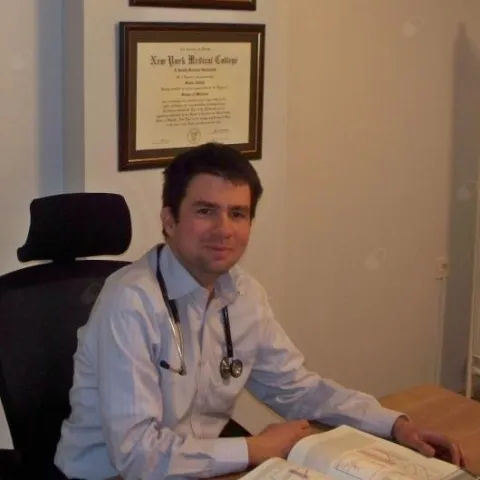 UZM. DR. SİNAN ALTINER