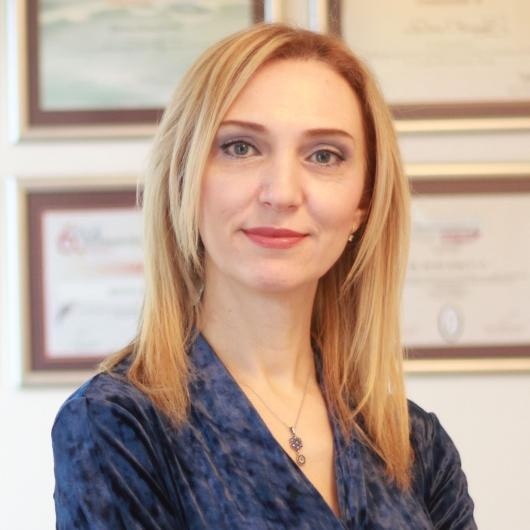 UZM. DR. DENİZ KIRÇUVAL