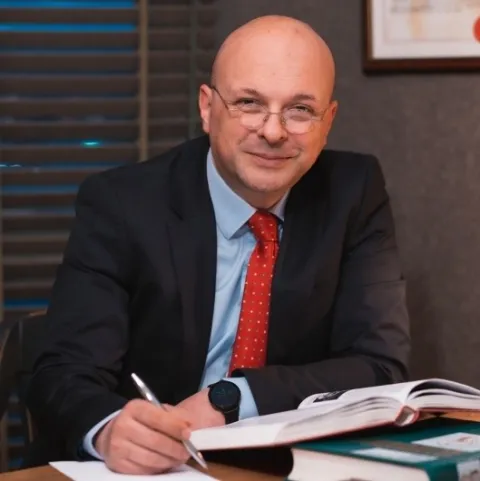 Prof. Dr. GÜÇLÜ KAAN BERİAT