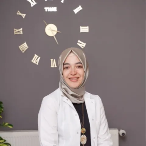 Uzm. Dr. KADRİYE UĞURLU
