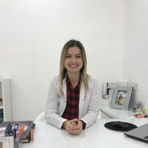 DR. DT. TUĞBA KAYASU AVŞAR
