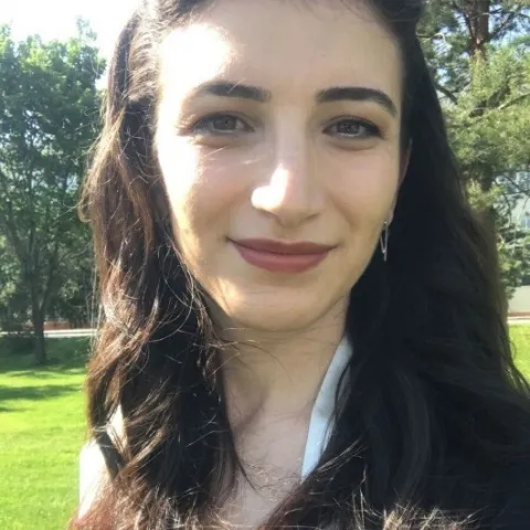 DT. MENEKŞE BOZKURT