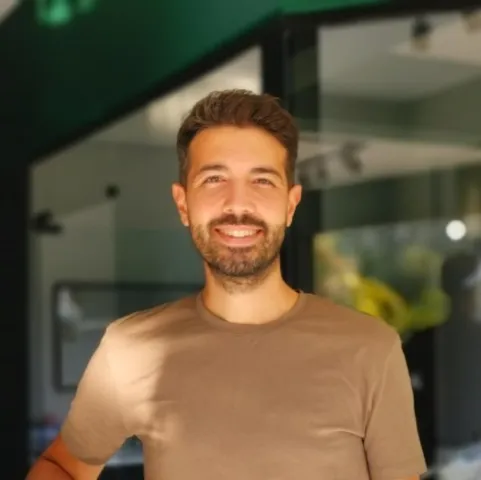 UZM. DT. ARDA ALANLI