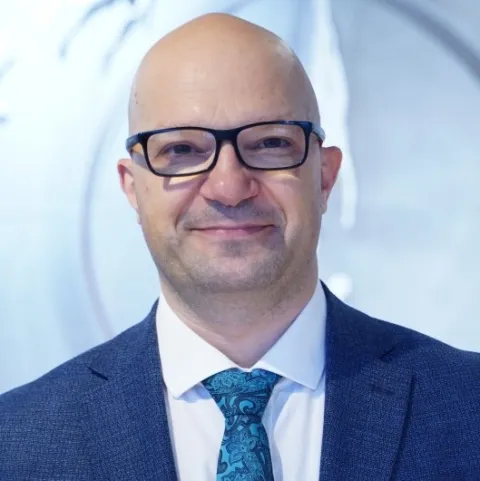 DOÇ. DR. ÖMER BAYRAK