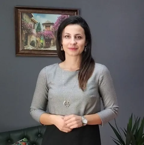 UZM. DR. YELİZ KASAP