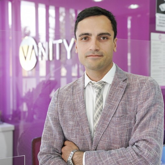 OP. DR. AYHAN IŞIK ERDAL