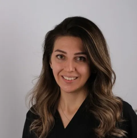 UZM. DT. ESRA ULUKÖYLÜ