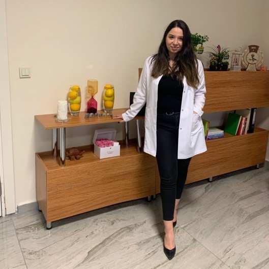Diyet. AYÇA KÜÇÜKLER