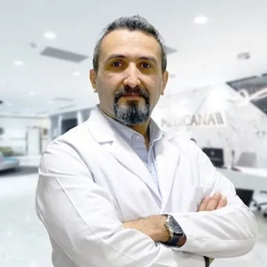 DOÇ. DR. UĞUR EKİCİ