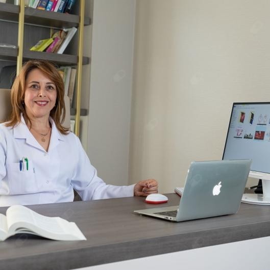 Cərrah Dr. FERAY GÜVENAL